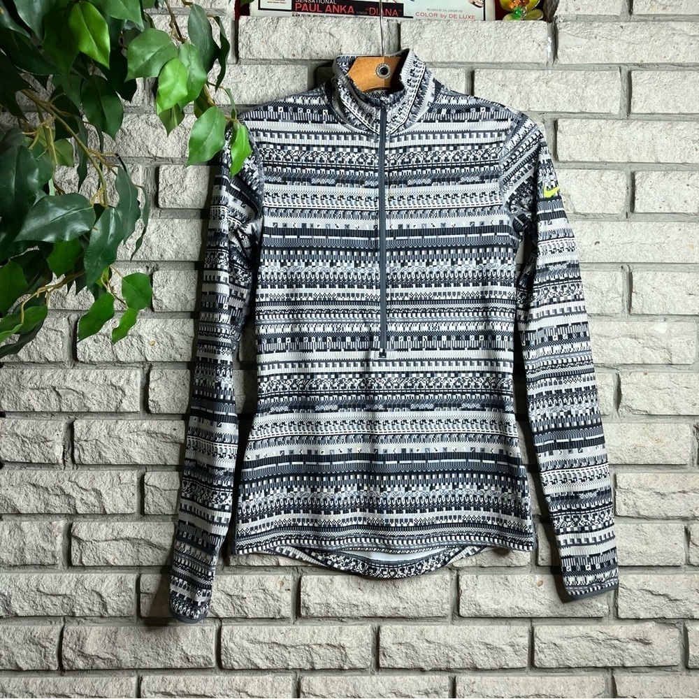 Nike Pro Dri Fit Half Zip Athletic Top